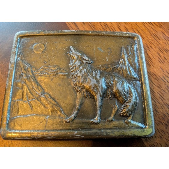 Indiana Metal Western Coyote Wolf Howl Moon Mountain Belt Buckle Vintage 1976 - Picture 2 of 6